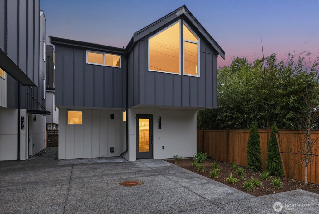 Photo of 1409 29th Avenue, Seattle, WA 98122 (MLS # 2577596)