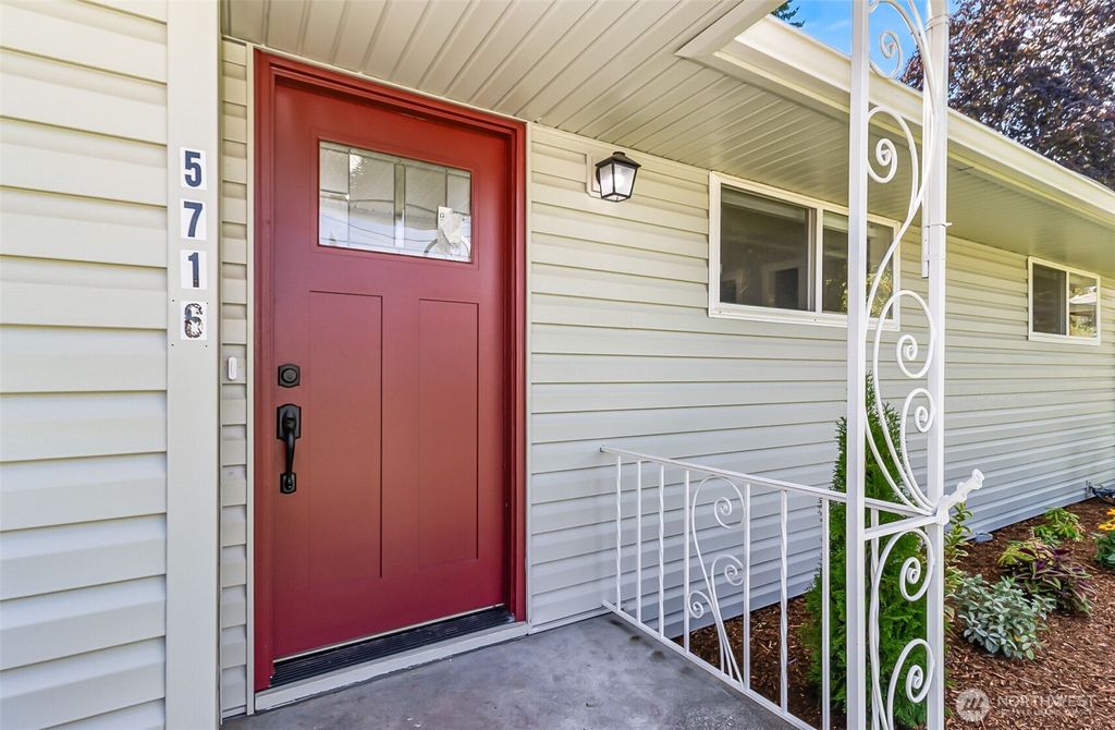 Photo of 5716 75th Place NE, Marysville, WA 98270 (MLS # 2419395)