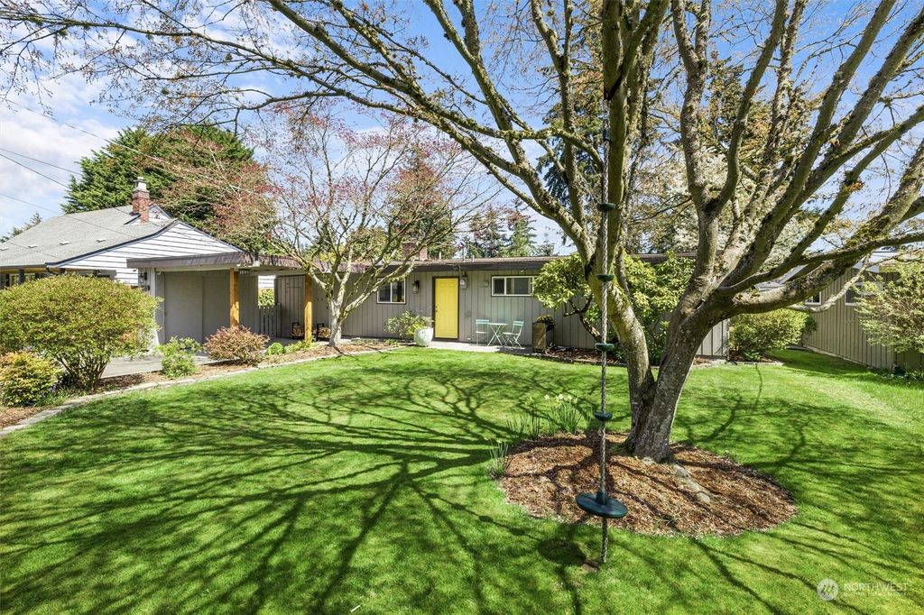 Photo of 16008 Ashworth Avenue N, Shoreline, WA 98133 (MLS # 2058965)