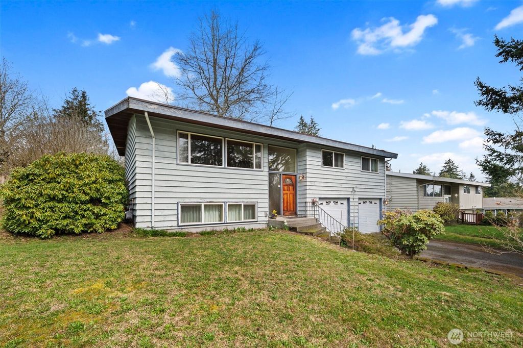 Photo of 1642 N 180th Street, Shoreline, WA 98133 (MLS # 2352931)
