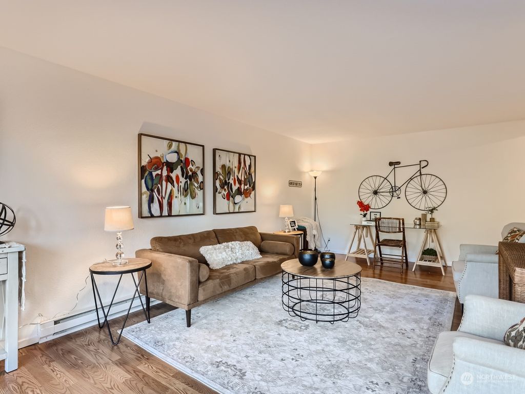 Photo of 12701 NE 9th Place #D204, Bellevue, WA 98005 (MLS # 2180650)