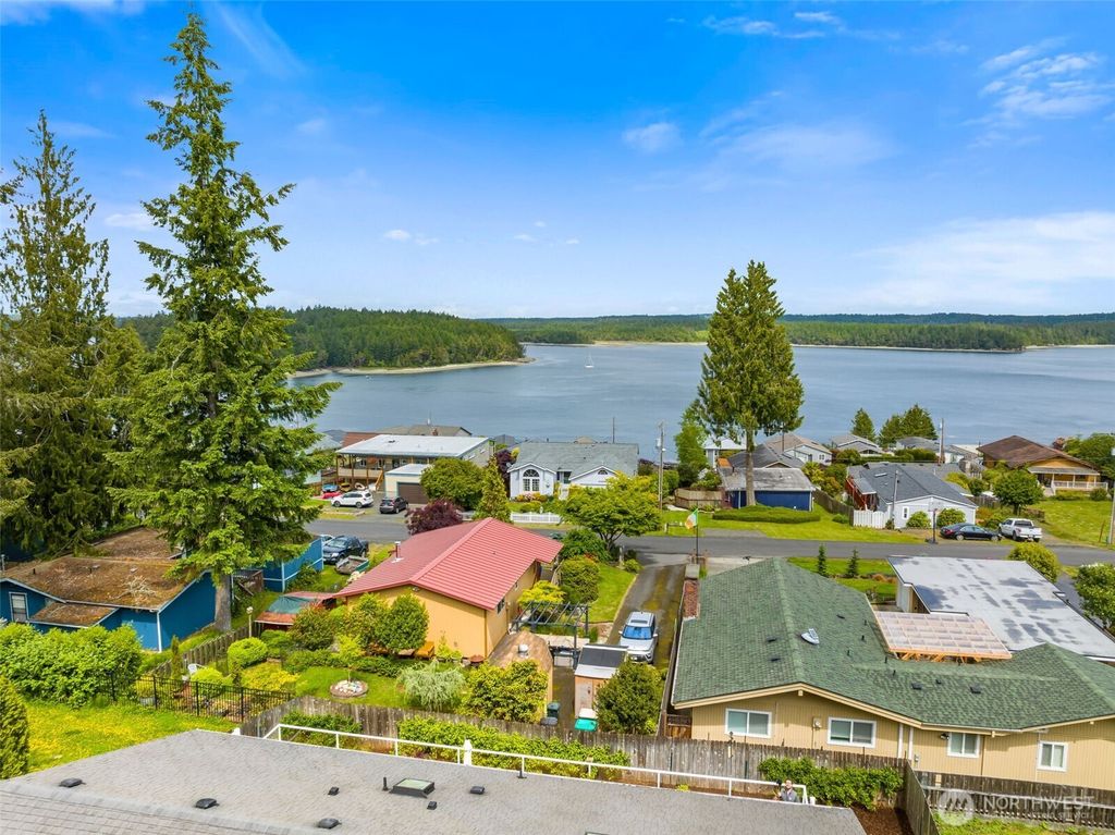 listing image 9367636556397245224