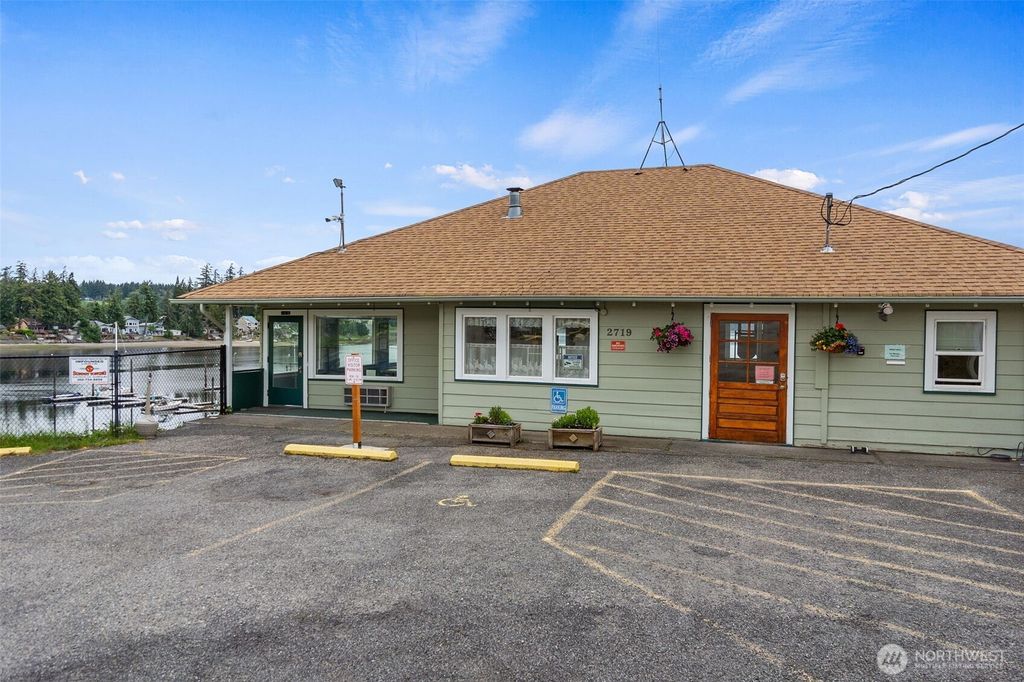 listing image 9364331175494927600