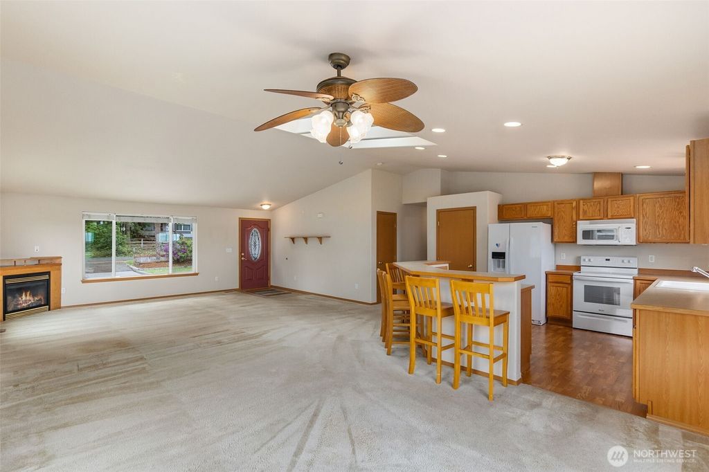 listing image 9362651415341722029
