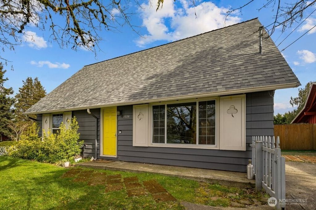 Photo of 2228 192nd Place SW, Lynnwood, WA 98036 (MLS # 2490535)