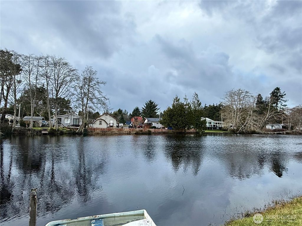 Photo of 1623 Cooper Street S, Westport, WA 98595 (MLS # 2483247)