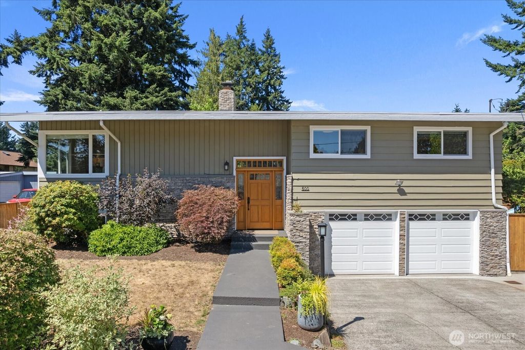 Photo of 500 NW 200th Street, Shoreline, WA 98177 (MLS # 2407309)