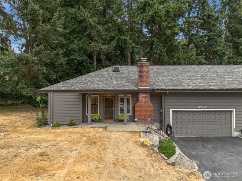 3507 Harborcrest Court NW