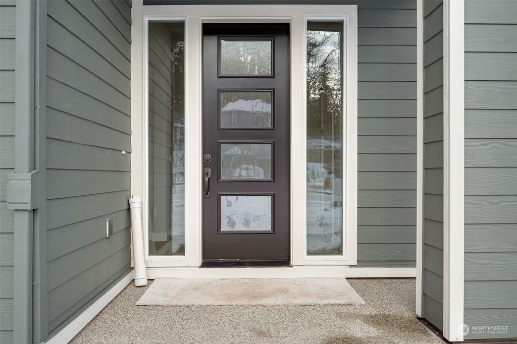 Photo of 3710 NE 27th Place #10, Renton, WA 98059 (MLS # 2010595)
