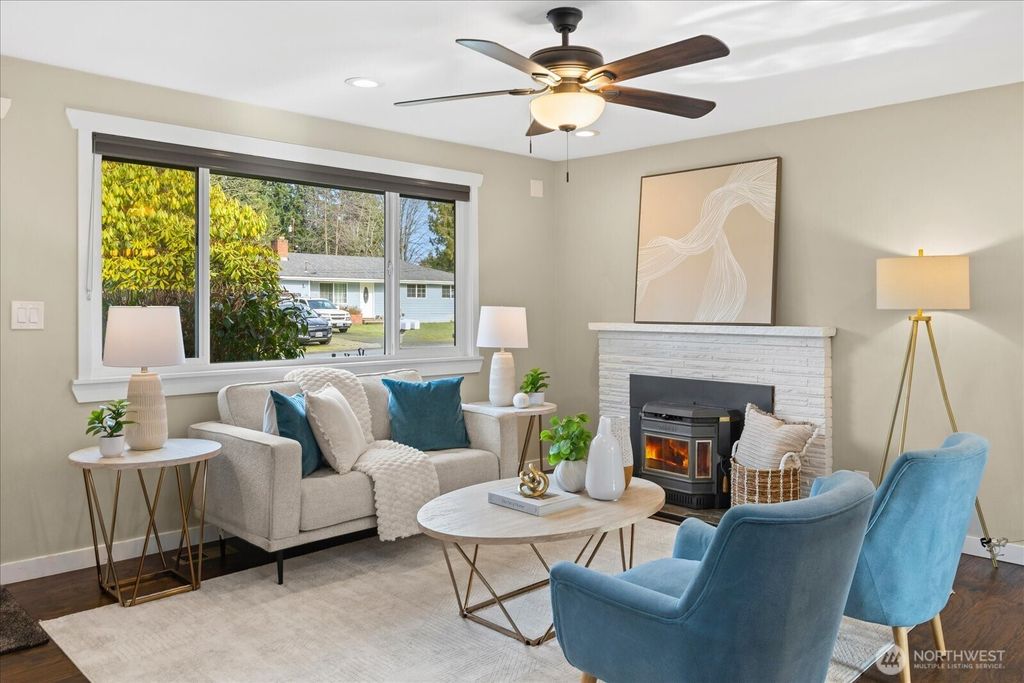 Photo of 5910 178th Street SW, Lynnwood, WA 98037 (MLS # 2475521)