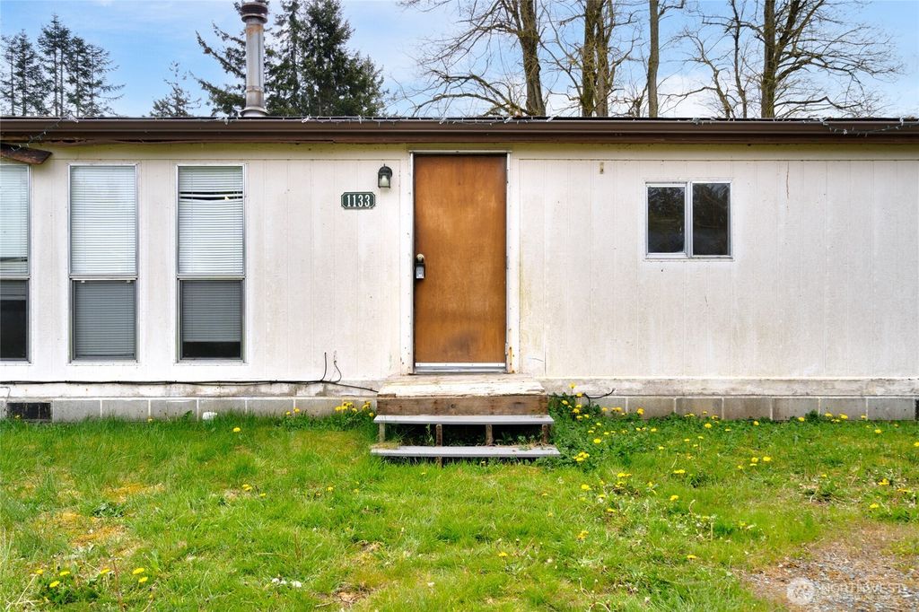 Photo of 1133 State Street, Sedro Woolley, WA 98284 (MLS # 2514454)