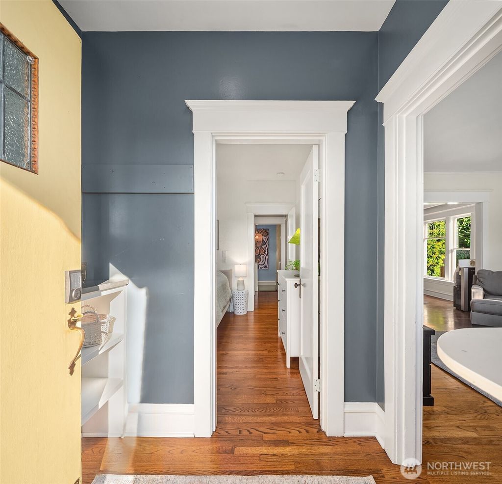 Photo of 2816 11th Avenue W, Seattle, WA 98119 (MLS # 2435369)