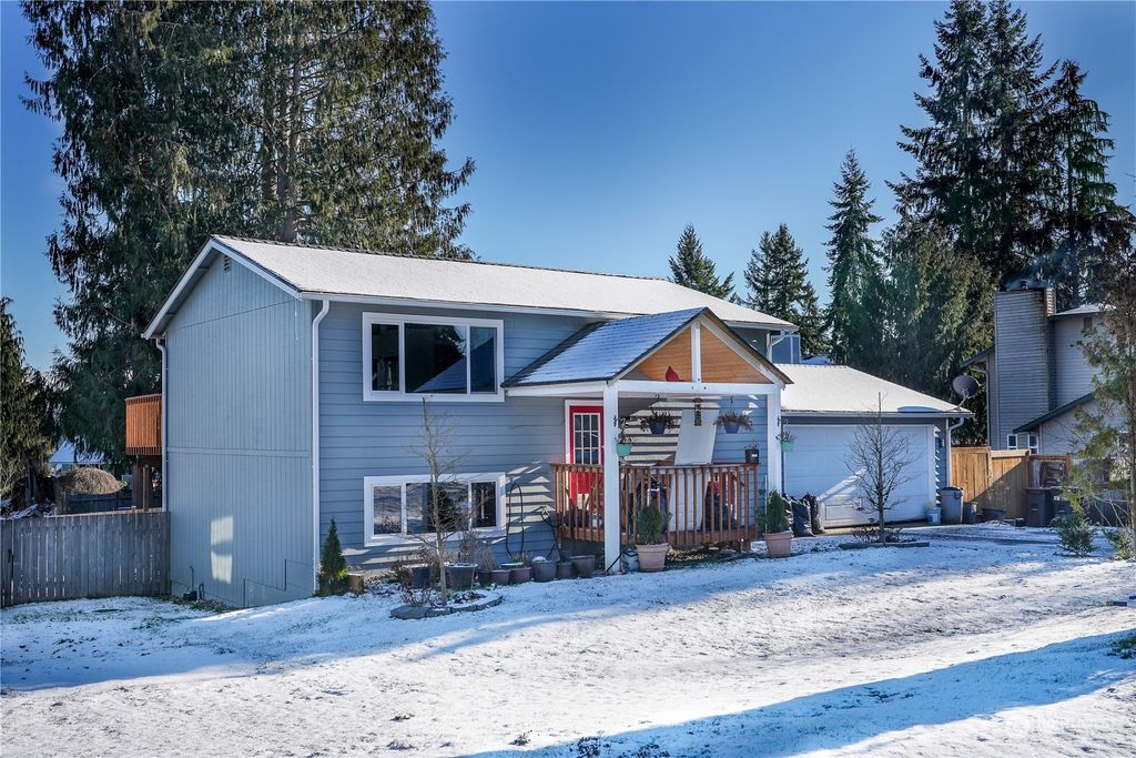 Photo of 2715 120th Drive NE, Lake Stevens, WA 98258 (MLS # 2189848)