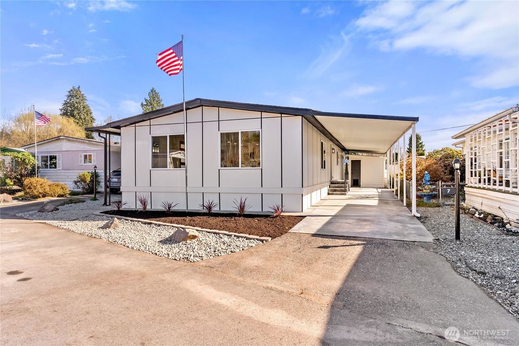 Photo of 1510 Maple Lane #7, Kent, WA 98030 (MLS # 2497095)