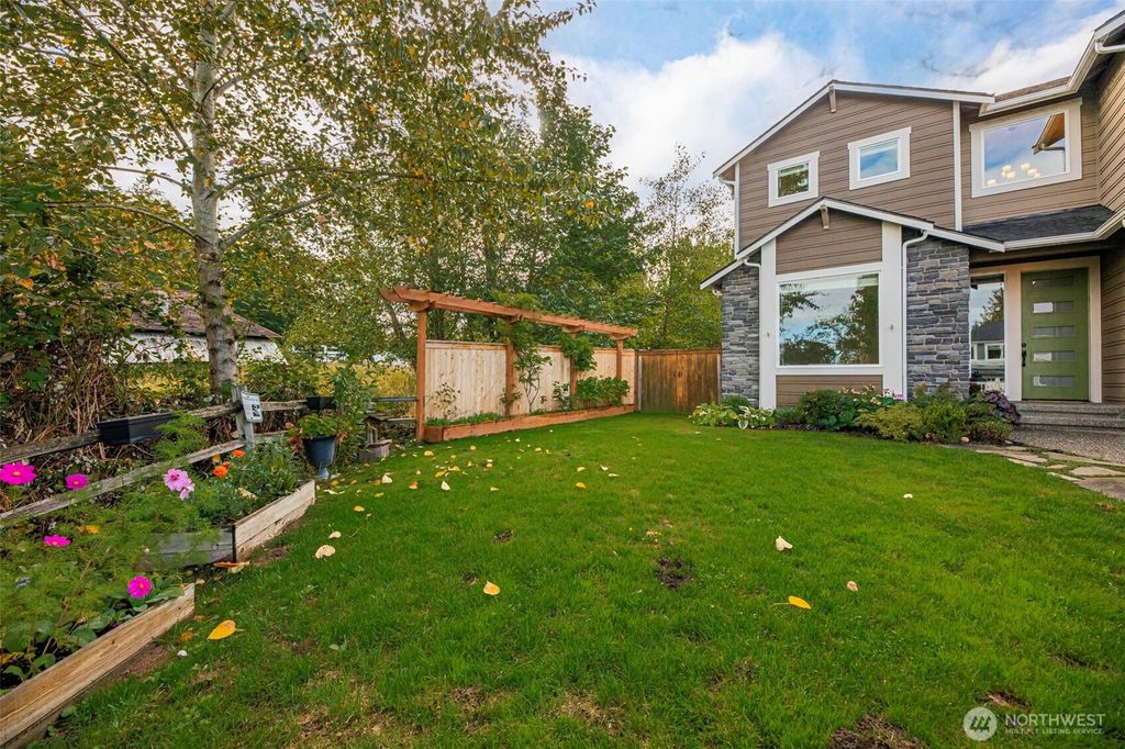 Photo of 8420 8th Place SE, Lake Stevens, WA 98258 (MLS # 2440003)