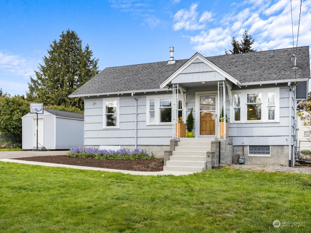 Photo of 10111 14th Ave Ave S, Seattle, WA 98168 (MLS # 2225556)