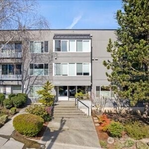 2000 W Barrett Street 205 #205, Seattle