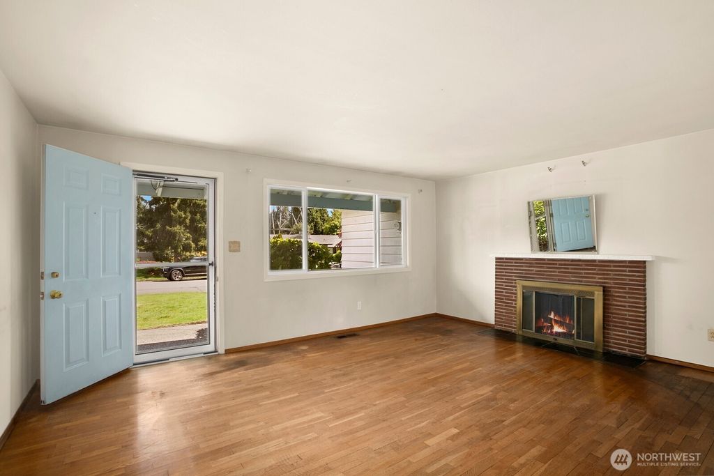 Photo of 7055 123rd Avenue SE, Newcastle, WA 98056 (MLS # 2371067)
