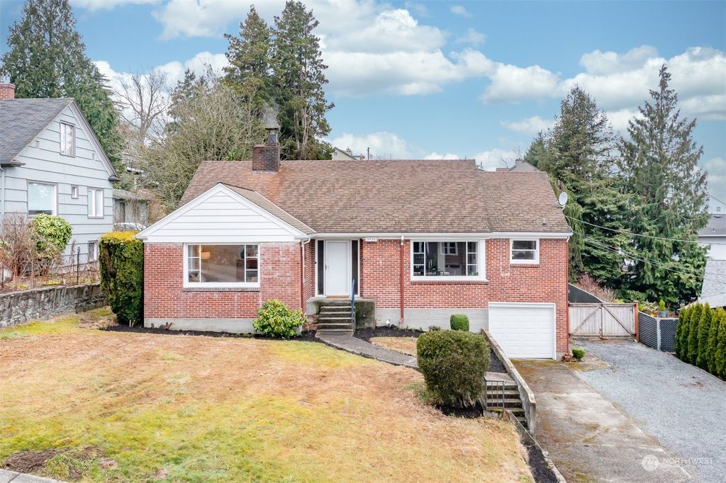 Photo of 3426 Tulalip Avenue, Everett, WA 98201 (MLS # 2197463)