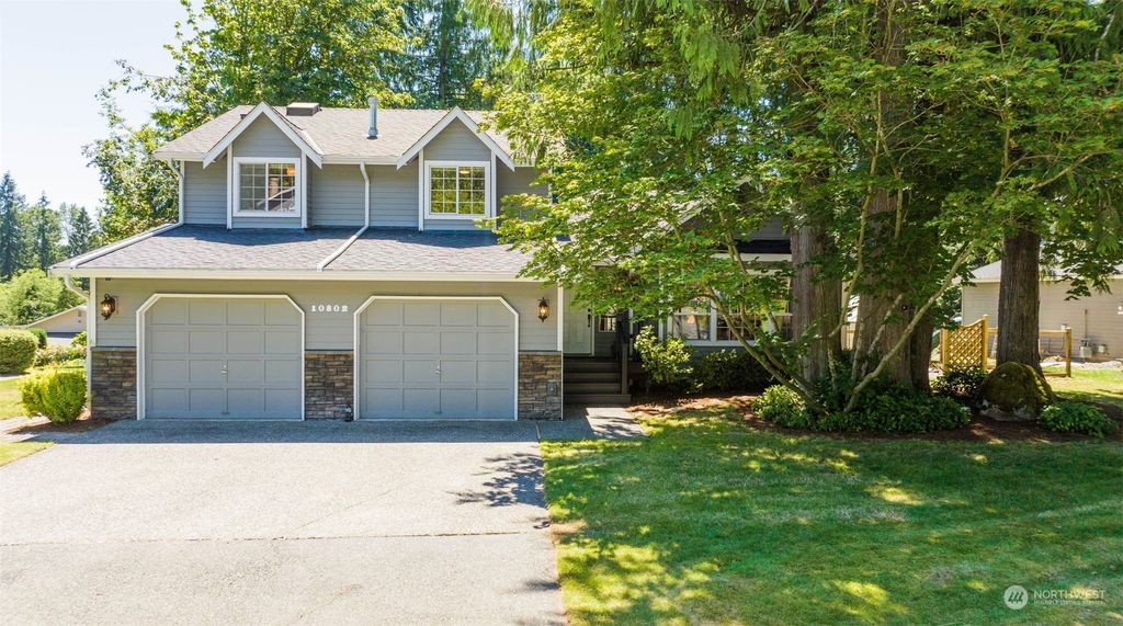 Photo of 10802 201st Street SE, Snohomish, WA 98296 (MLS # 2257349)