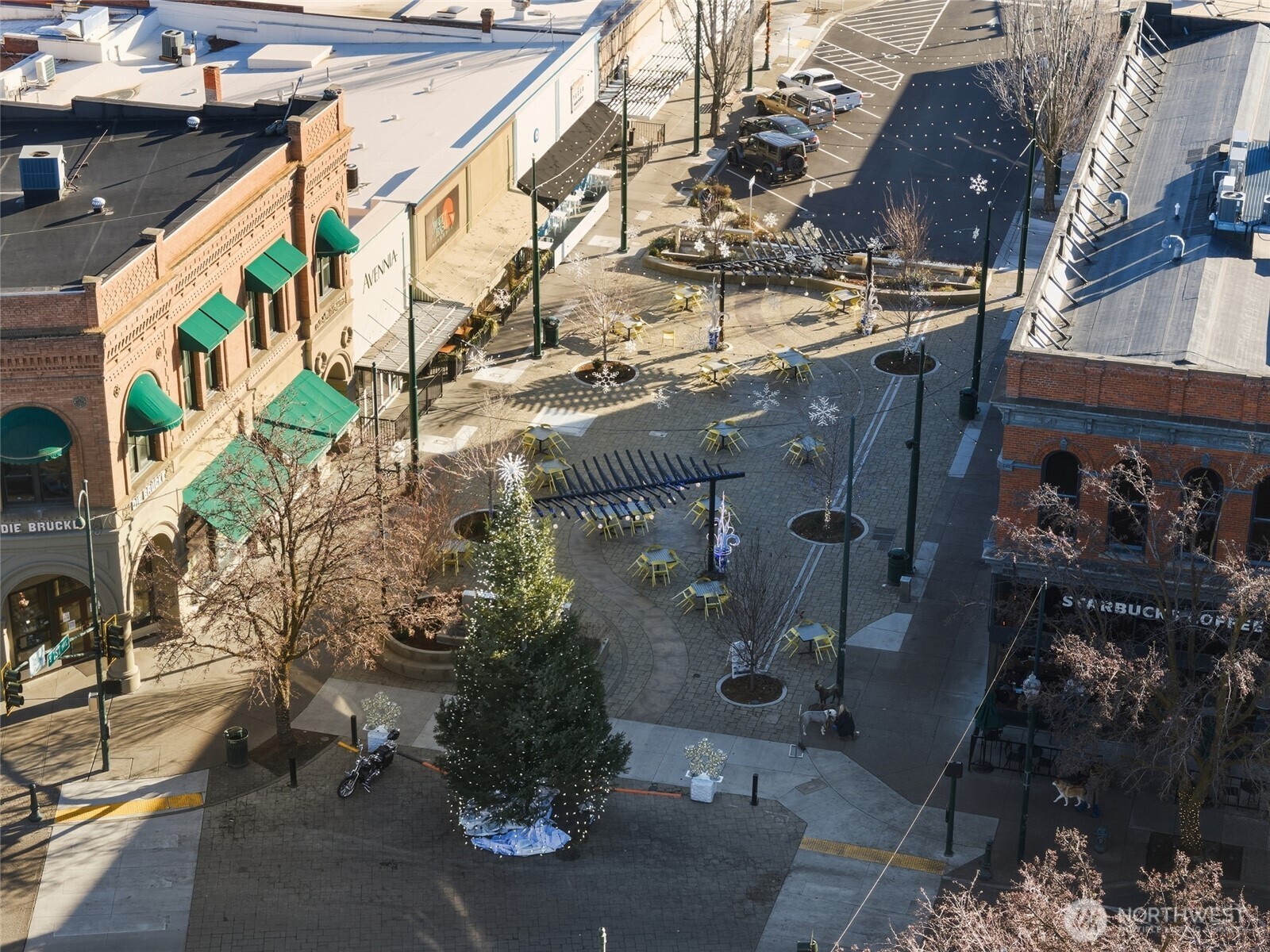 38 E Main Street