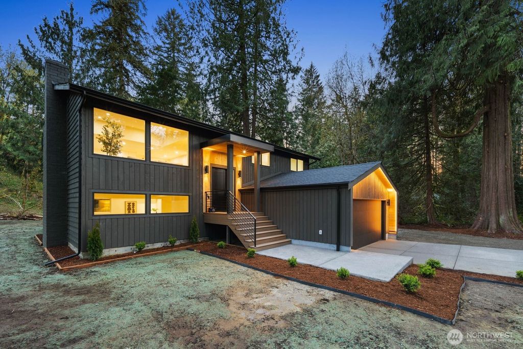 Photo of 21507 SE 248th Street, Maple Valley, WA 98038 (MLS # 2509615)