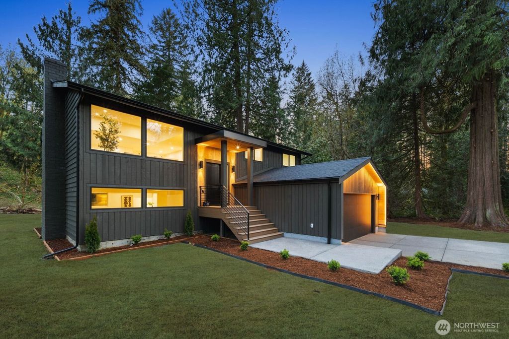 Photo of 21507 SE 248th Street, Maple Valley, WA 98038 (MLS # 2509615)