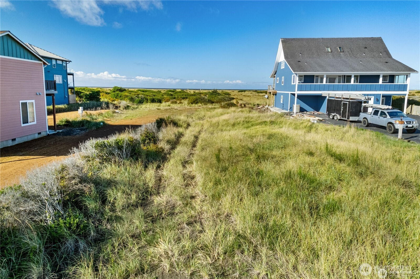 1075 OCEAN SHORES Boulevard SW