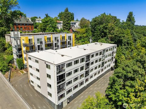 2233 NE 46th Street Seattle WA 98105