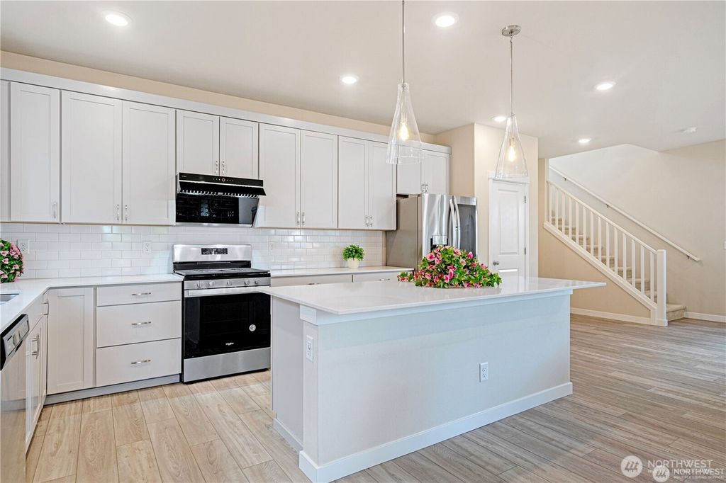 Photo of 23827 SE 115th Place SE, Kent, WA 98031 (MLS # 2506246)