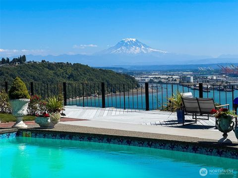 1424 49th Street NE Tacoma WA 98422