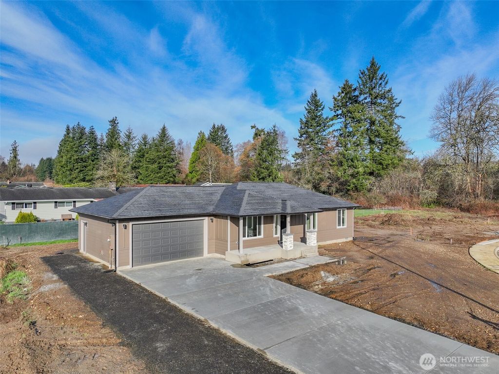 Photo of 7 Hobble Creek Street, Elma, WA 98541 (MLS # 2492553)