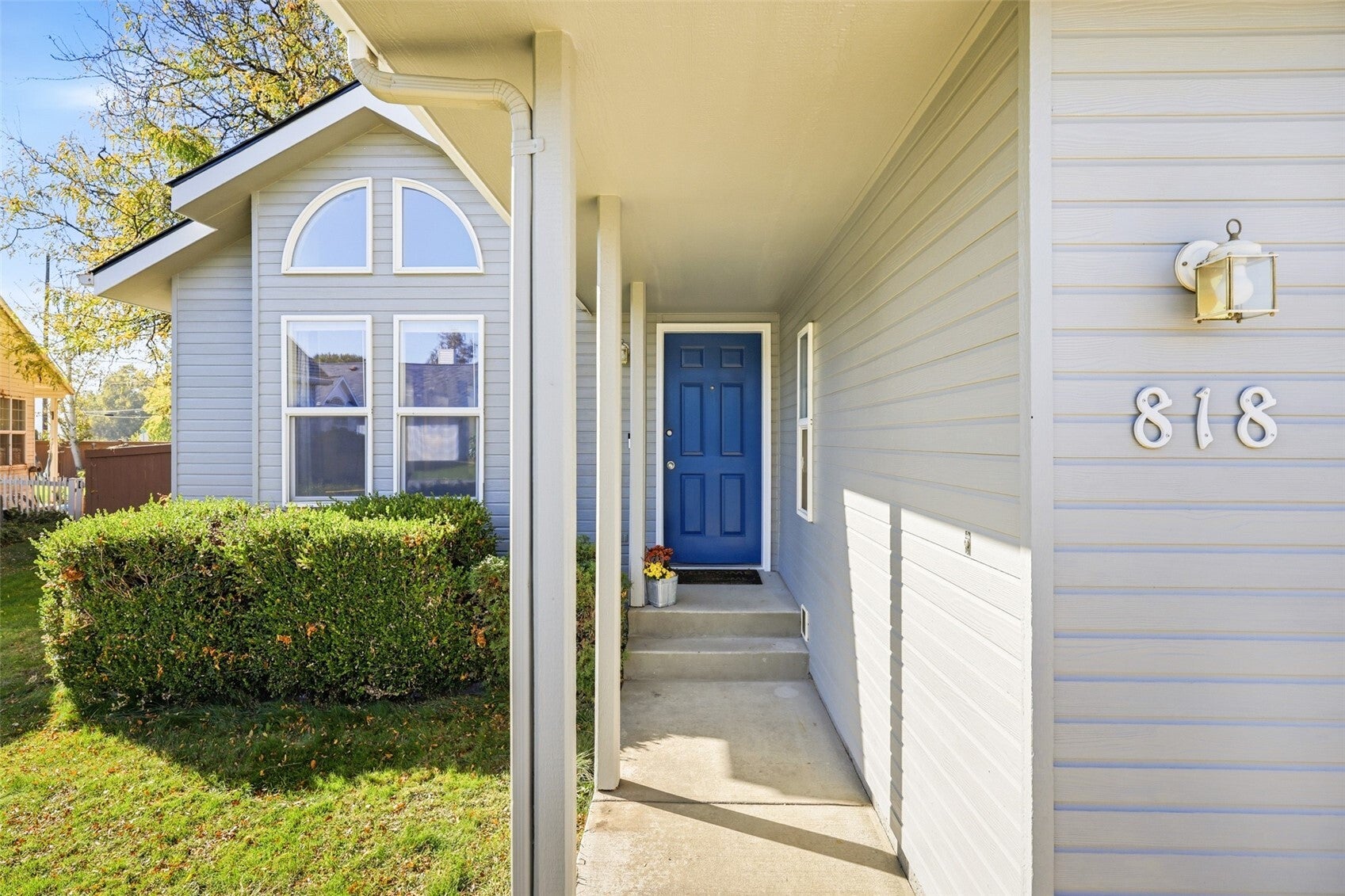 818 SE Marine Drive 818