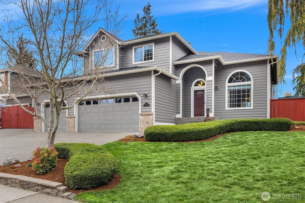 Photo of 5812 75th Avenue NE, Marysville, WA 98270 (MLS # 2346452)