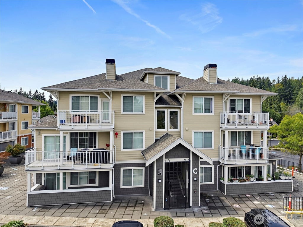 Photo of 537 225th Lane NE #C102, Sammamish, WA 98074 (MLS # 2587279)