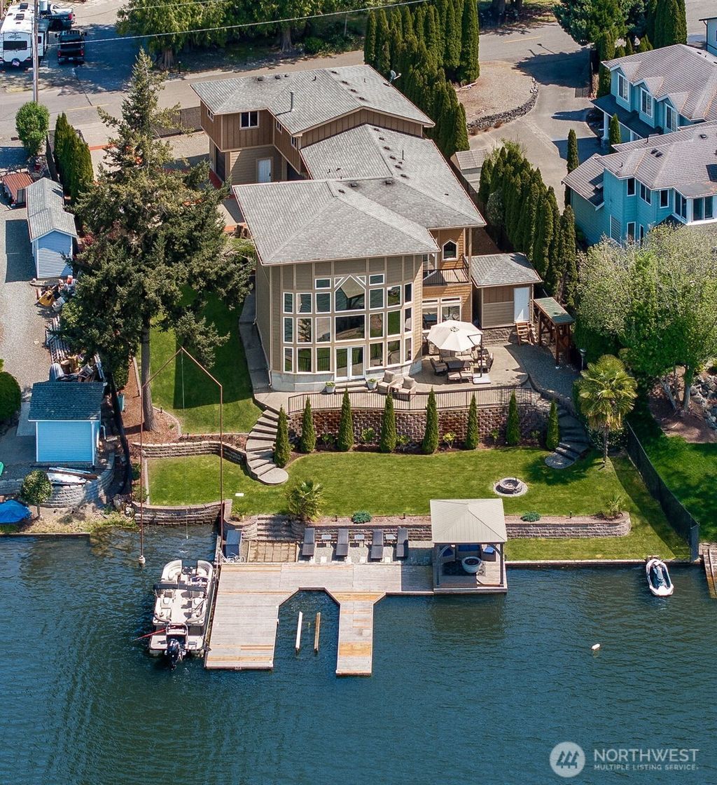 Photo of 6804 Vandermark Road, Bonney Lake, WA 98391 (MLS # 2516085)