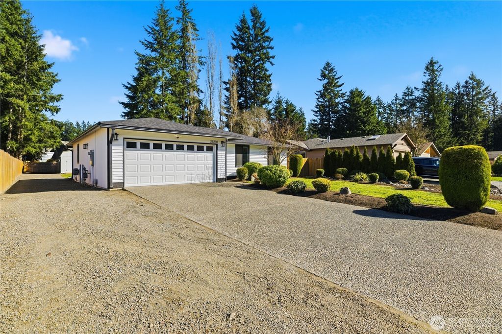 Photo of 26210 191st Place SE, Covington, WA 98042 (MLS # 2497144)