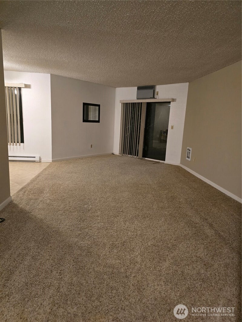 5585 E Evergreen Boulevard 5304