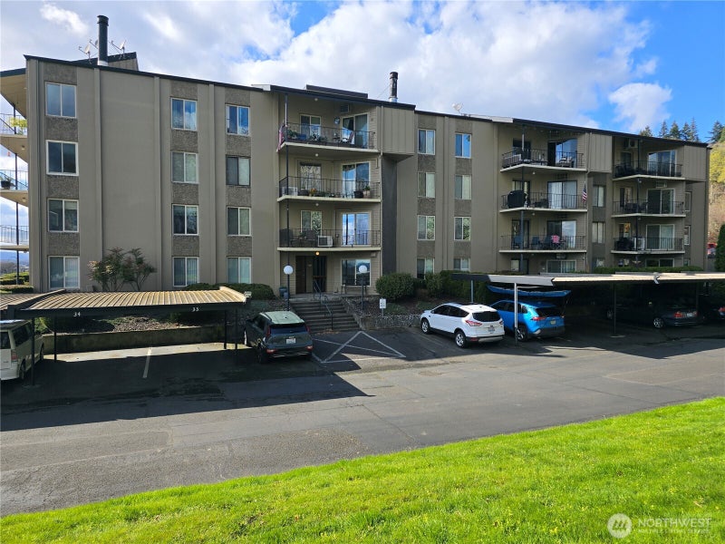 5585 E Evergreen Boulevard 5304