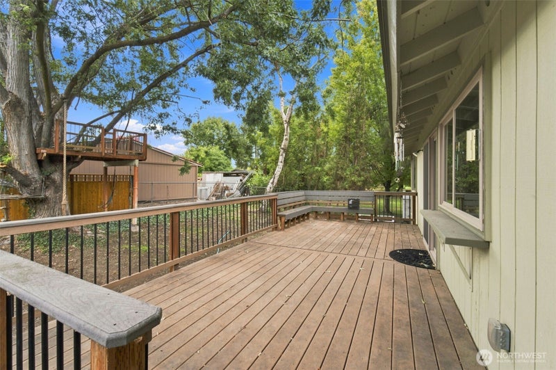 2109 Briarwood Court