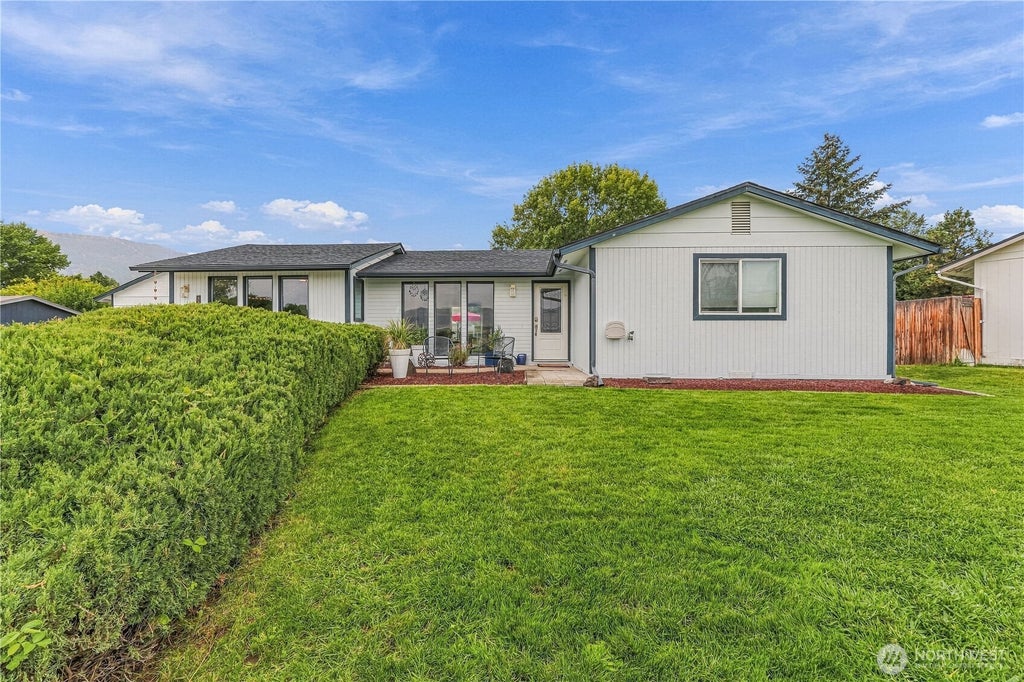 Photo of 3064 Conarty Rd RD, Malaga, WA 98828 (MLS # 2583011)