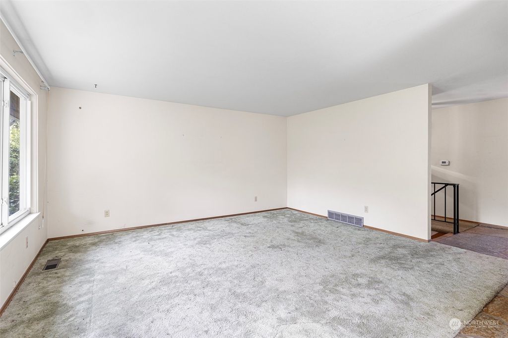 Photo of 5667 116th Avenue SE, Bellevue, WA 98006 (MLS # 2137635)