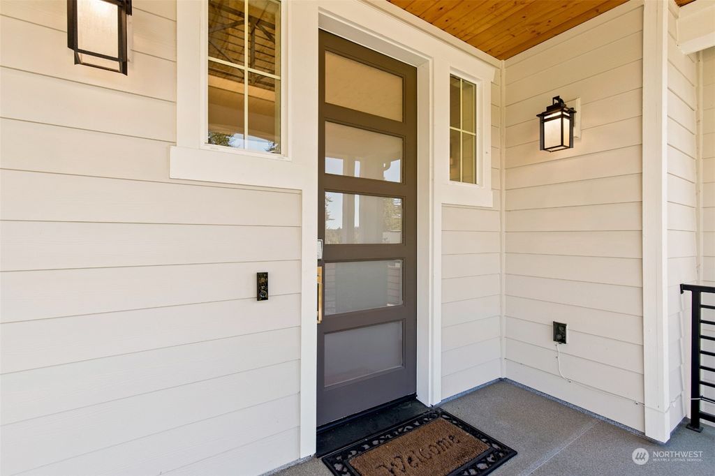 Photo of 23319 15th Avenue SE, Bothell, WA 98021 (MLS # 2225468)