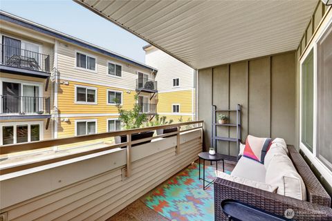 Photo of 12534 15th Avenue NE #22, Seattle, WA 98125 (MLS # 2519069)