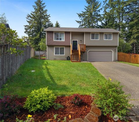 Photo of 721 W Sunset Court, Shelton, WA 98584 (MLS # 2532961)