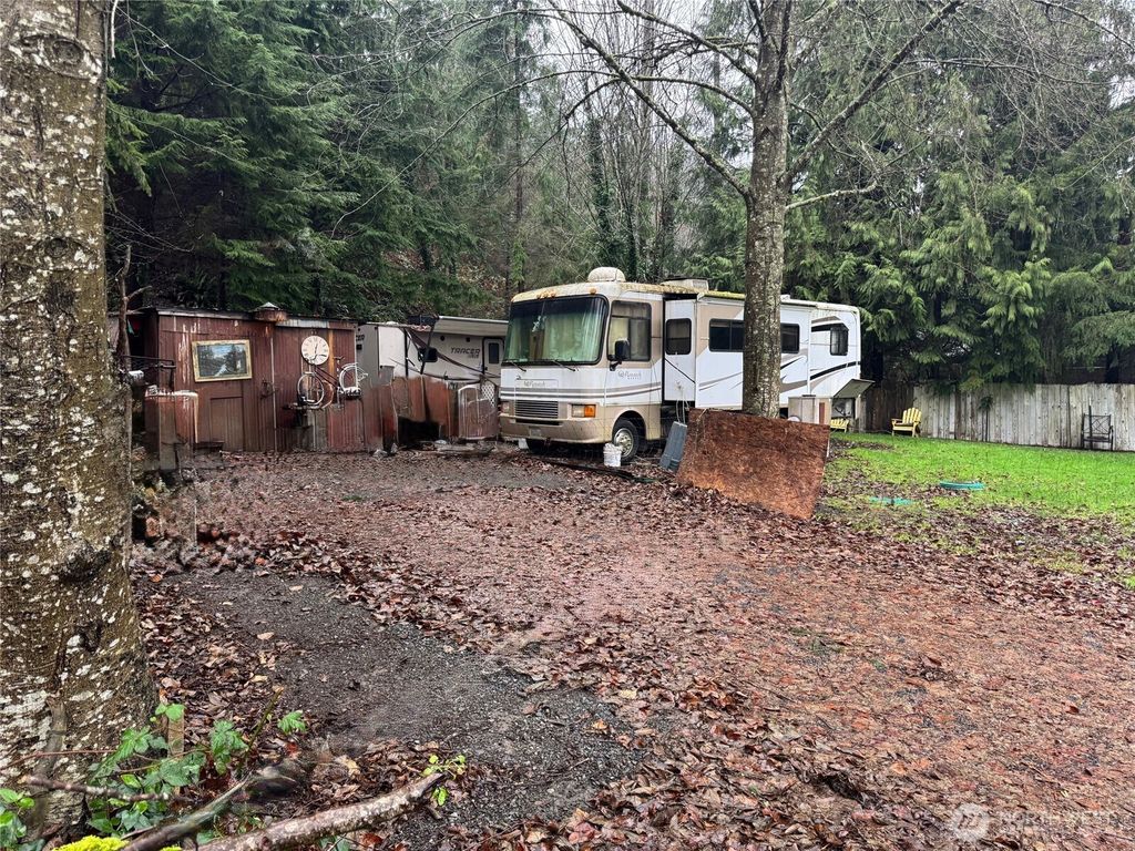 Photo of 13016 Green Mountain Way, Granite Falls, WA 98252 (MLS # 2466929)