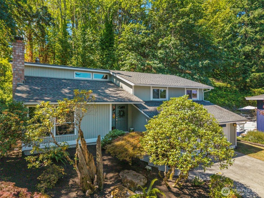 Photo of 12017 SE 73rd Place, Newcastle, WA 98056 (MLS # 2415161)