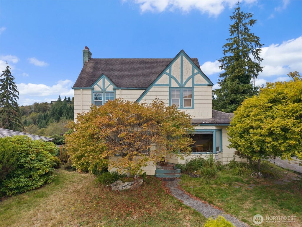 Photo of 1211 Chilton Road, Aberdeen, WA 98520 (MLS # 2591262)