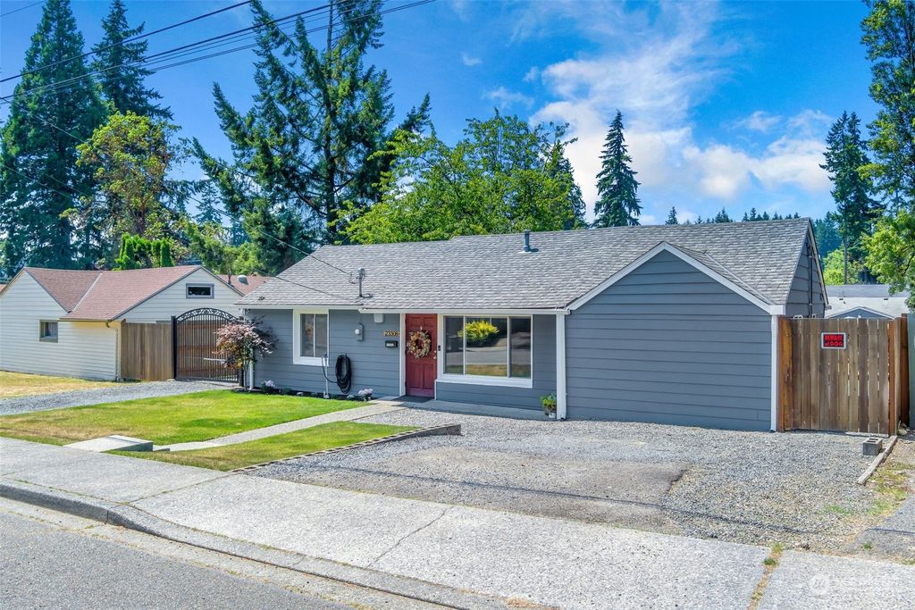 Photo of 23308 54th Avenue W, Mountlake Terrace, WA 98043 (MLS # 2142571)