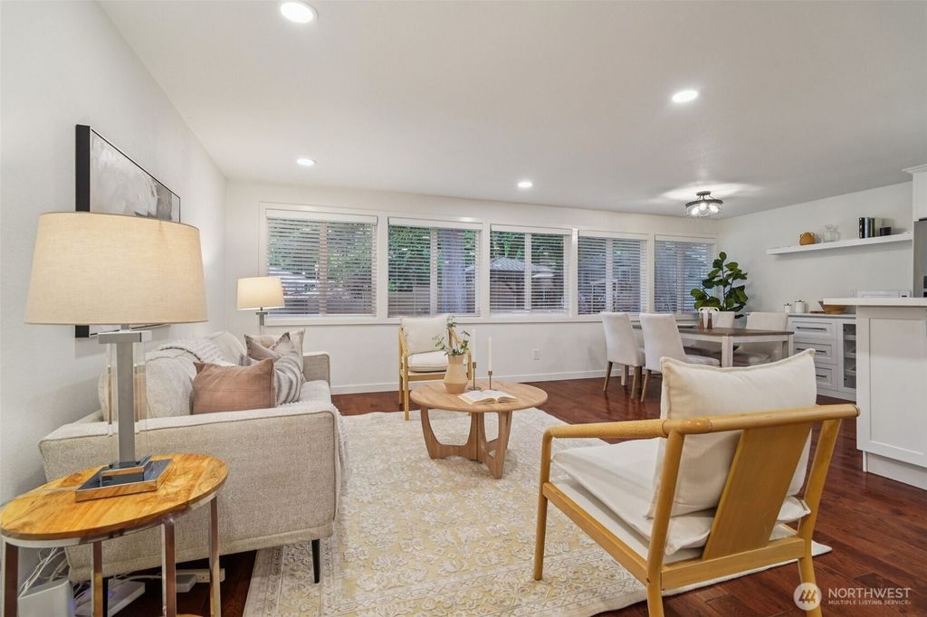 Photo of 13204 NE 190th Place, Woodinville, WA 98072 (MLS # 2440812)